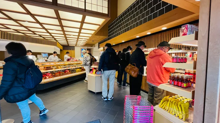 不會讓遊客太有距離。