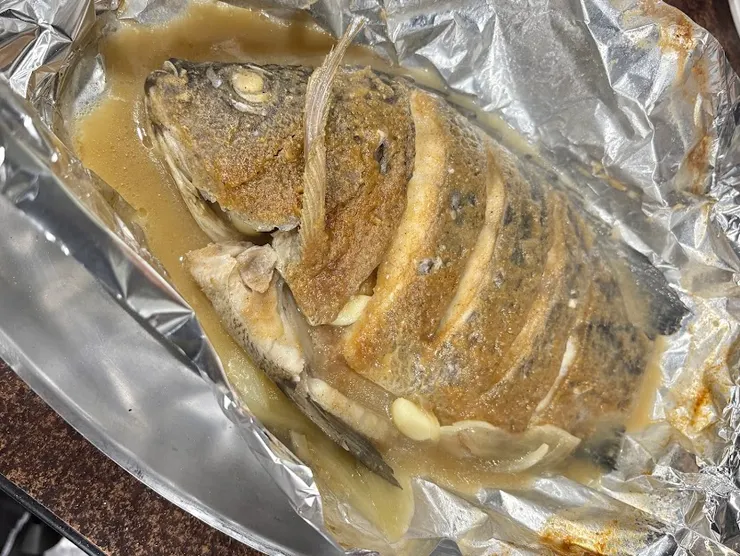 烤鮮魚（圖片截圖於網路）