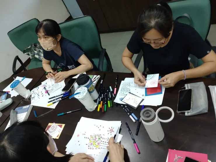 持續繪圖，自在對話