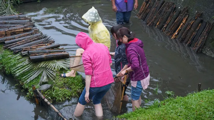 小於兩條~拍拍手~辛苦了~好冷