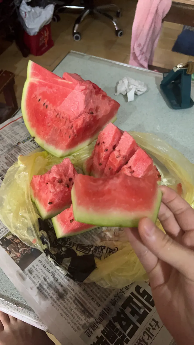 附上家裡的西瓜