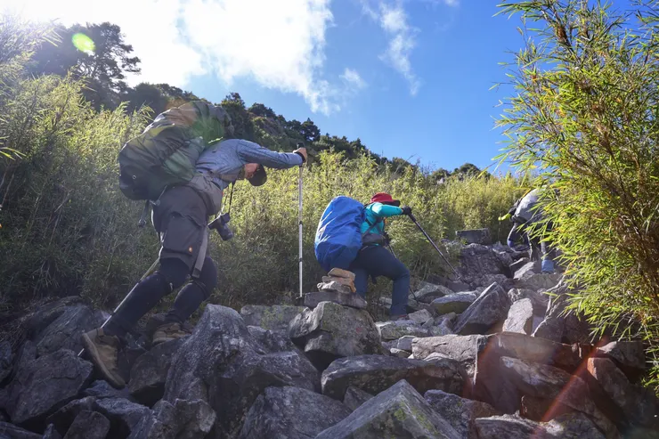 ▲火石山下營地前最後一段碎石坡高繞