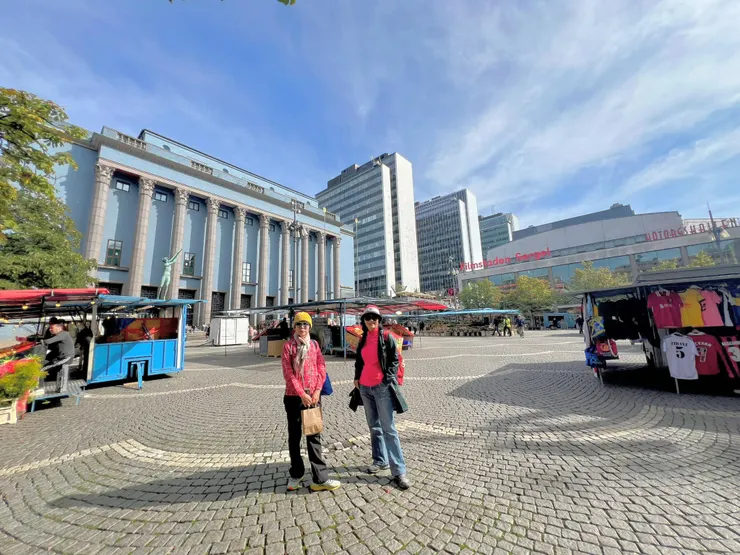 乾草廣場和藍色音樂廳