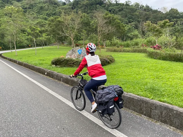 對爬坡不友善的行李