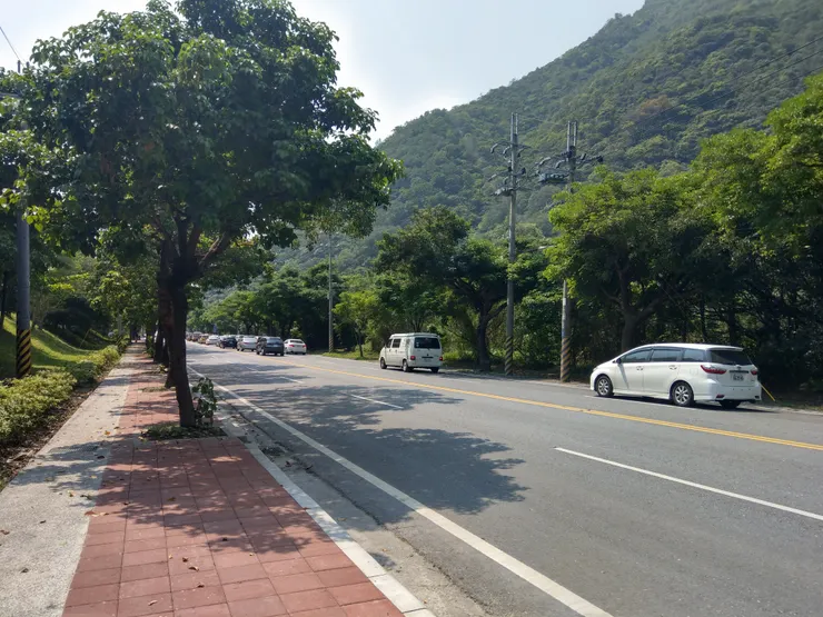 台九線南下開始塞車。