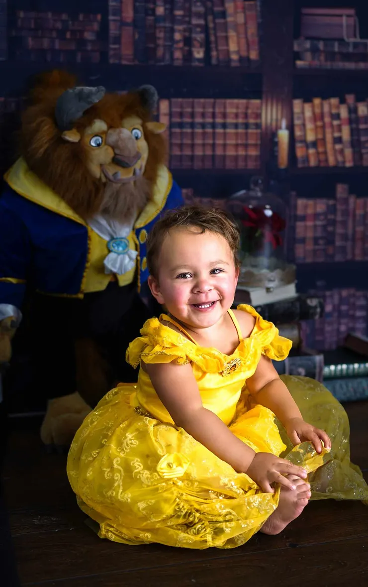 欸！我怎麼變成野獸王子的座上賓？