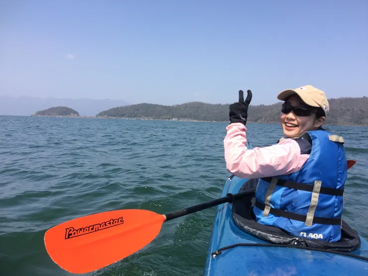 輕艇前往中沖島中（拓也桑攝）