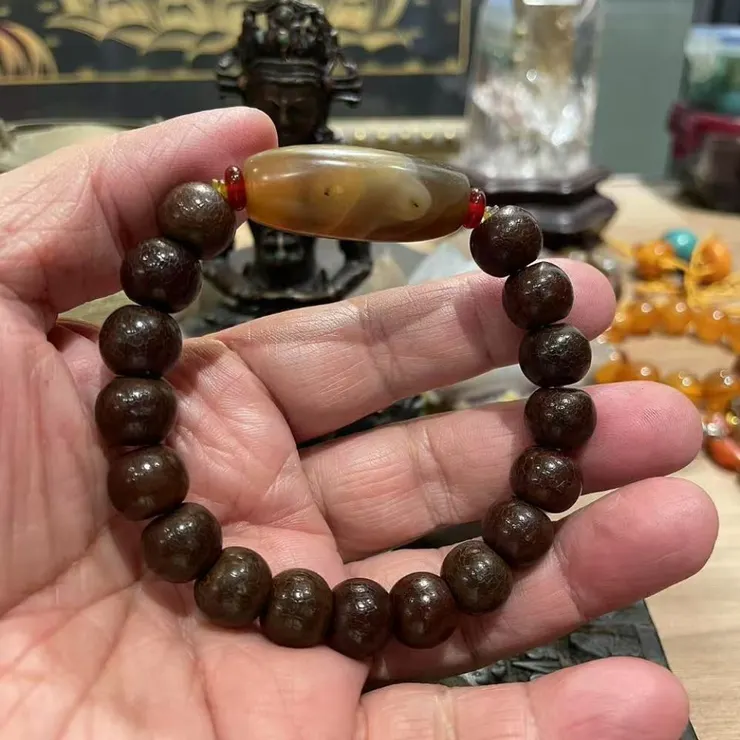 老纏絲瑪瑙天珠配老菩提根