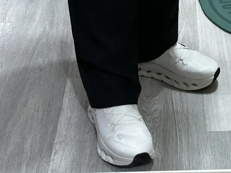 搭寬褲