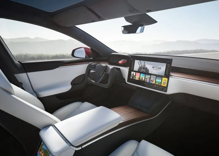 ▲綜觀車壇現況，BEV相比燃油車大致仍處於起步階段，故短期內可能存在軟硬體技術迭代較快的現象，結合汽車本身屬高單價商品的特質，多數消費者可能難以「追上」車廠的腳步，現階段抱持嘗鮮心態的消費者入手前需稍加留意。