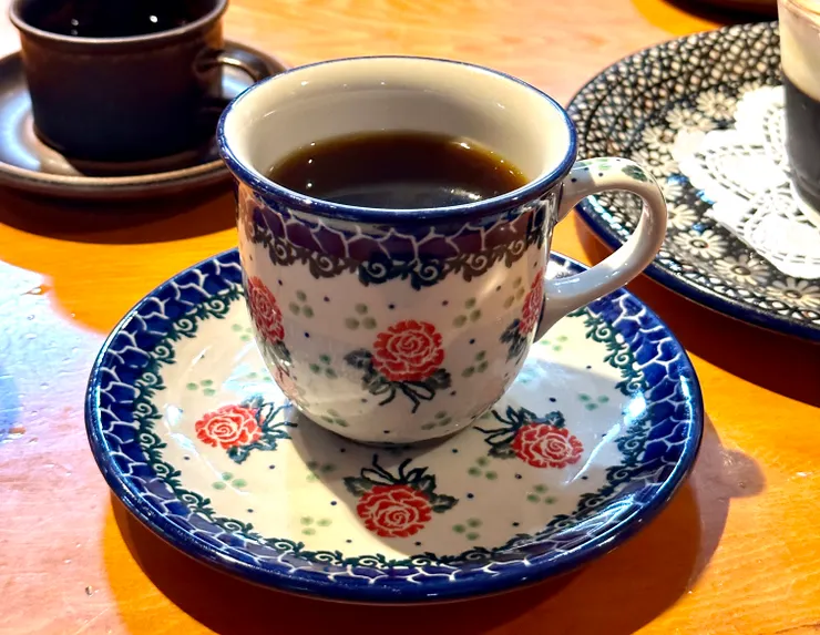 以中深烘焙聞名的SAZA COFFEE