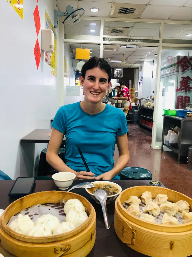 一起吃周家包子！