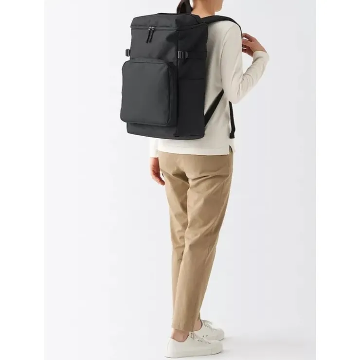 無印良品 MUJI可減輕肩膀負擔 潑水加工 上開式後背包 