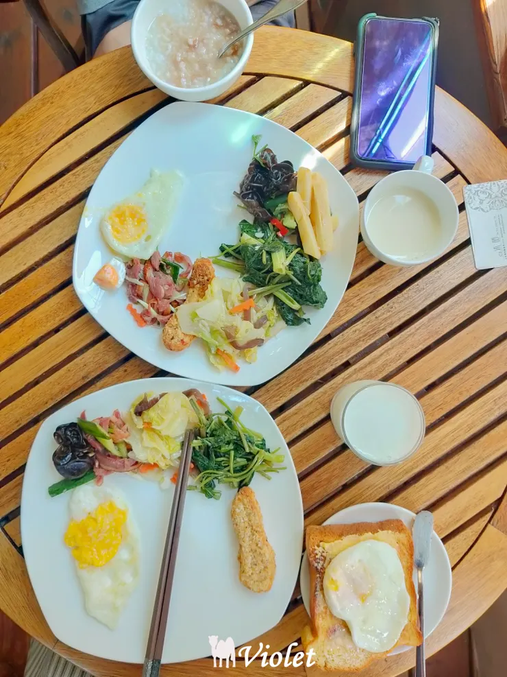 山水澗湯泉用餐區