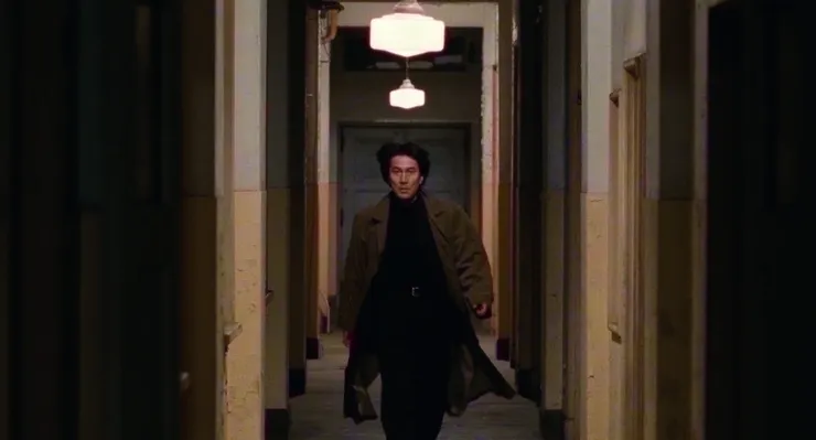 役所廣司在片中終究成了一個終極警探