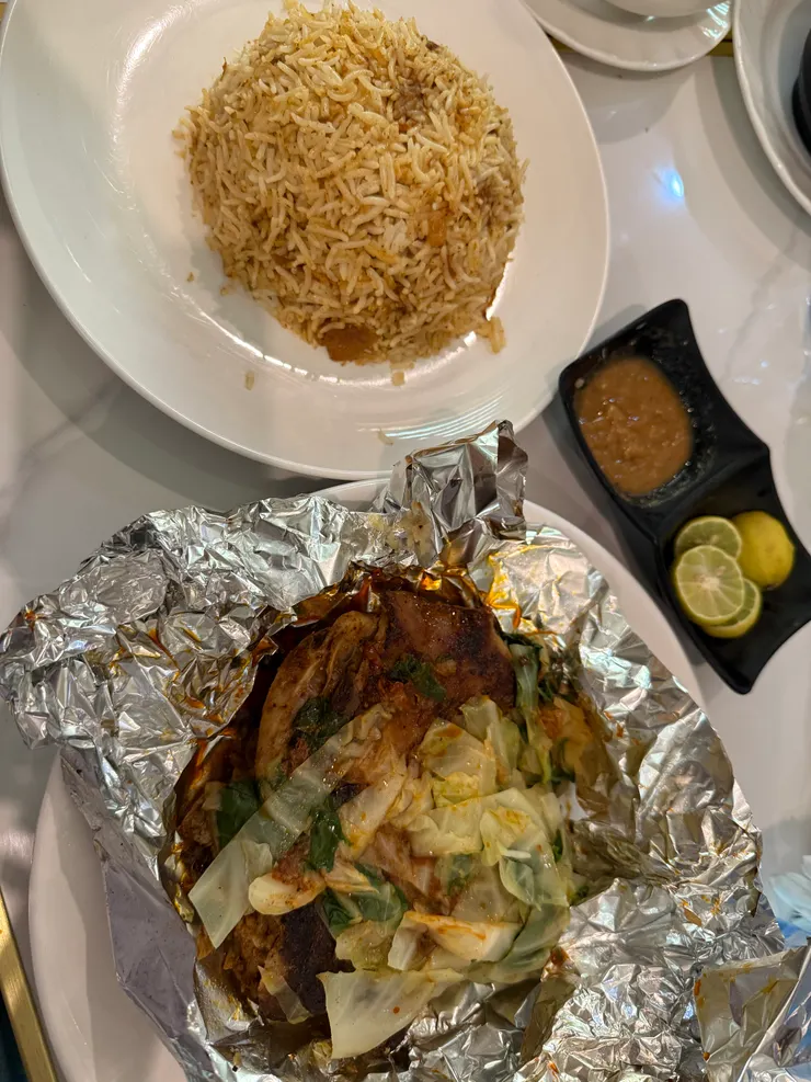 炒飯及超大塊羊肉