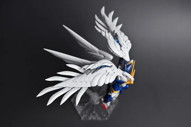 翅膀魔改後的結果,俯瞰的角度居然很像隻鳥