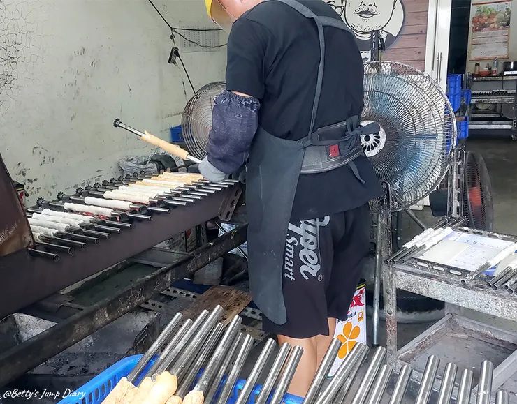 ▲基隆正濱漁港「手工炭烤吉古拉」/ 圖片來源：Betty's Jump Diary