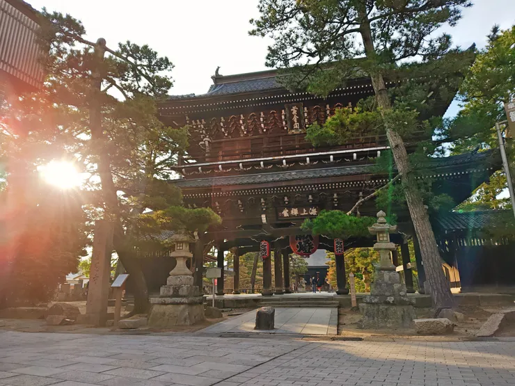 夕陽下的智恩寺