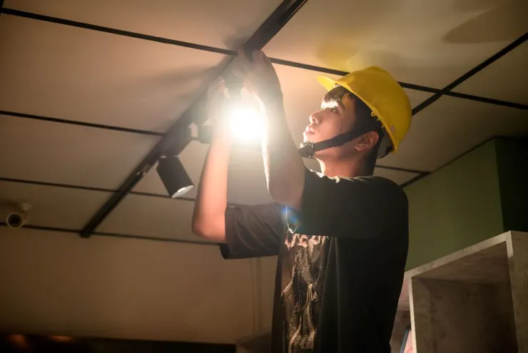 ▲更生少年關懷協會「一塊翻轉兒少未來──逆境兒少職探培力就業計畫」，為逆境兒少提供工作機會及多元職培訓練。