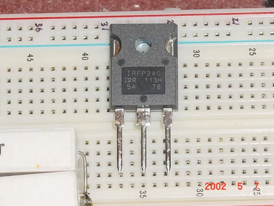 IRFP240 照片