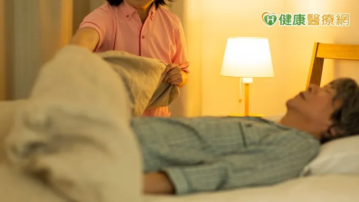 在健保政策方面，目前已擴大給付EGFR標靶藥物在第一線治療的使用族群。