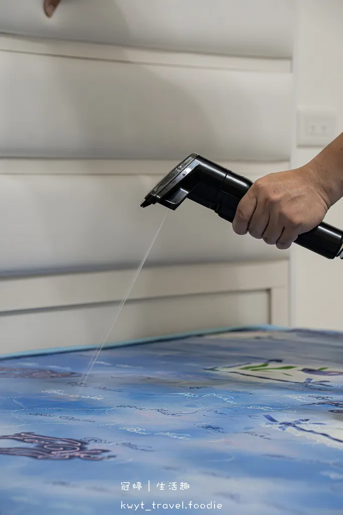 洗沙發床墊機器_海爾蒸氣織物清潔機【白兵長R9】_想洗就洗一