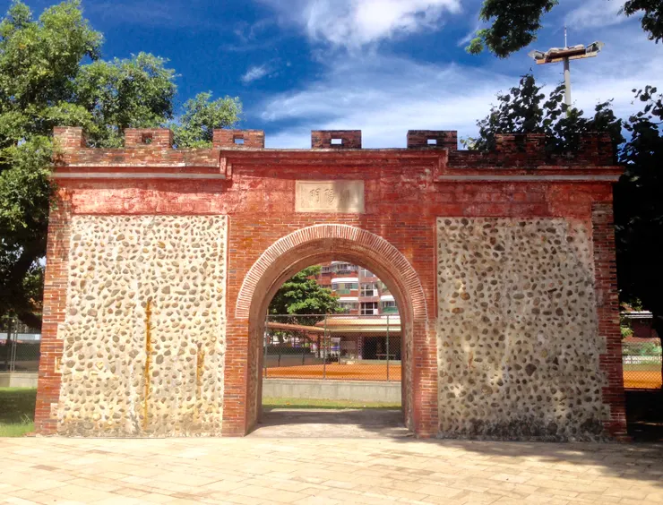 東門:朝陽門(圖片出處:維基百科)