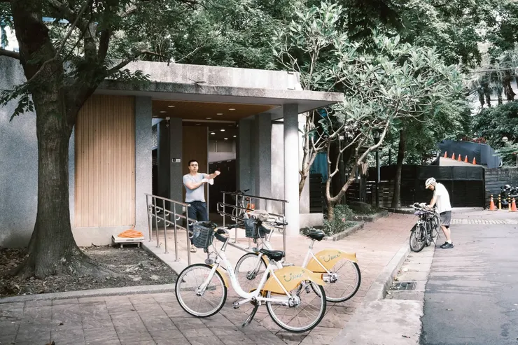 景福自行車站旁的乾淨公廁