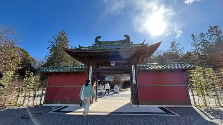 這邊四季都有不同花綻放。