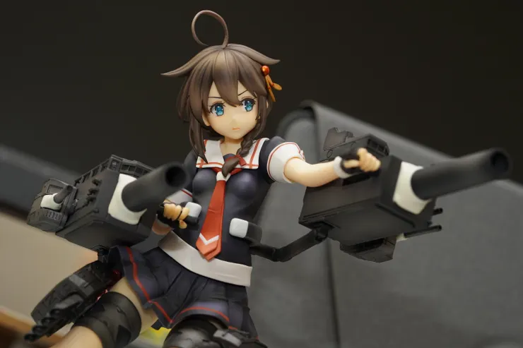 這個角度可以看到髮辮