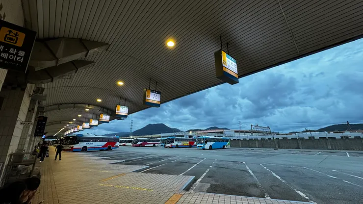 拍攝於2024年10月13日， 釜山綜合巴士轉運站