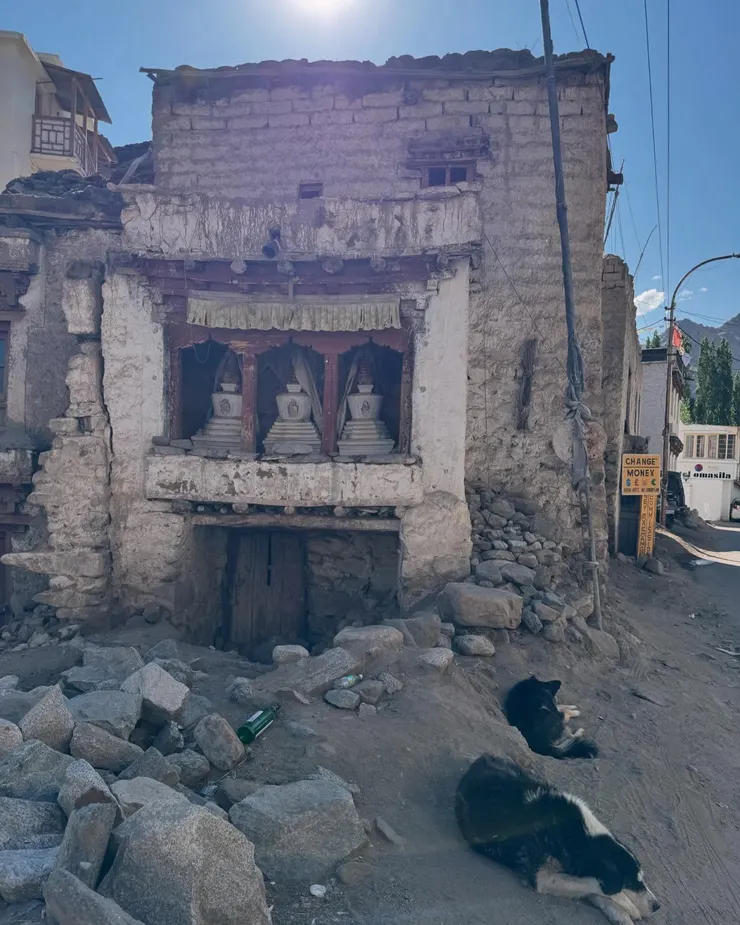 散步不時可見佛塔