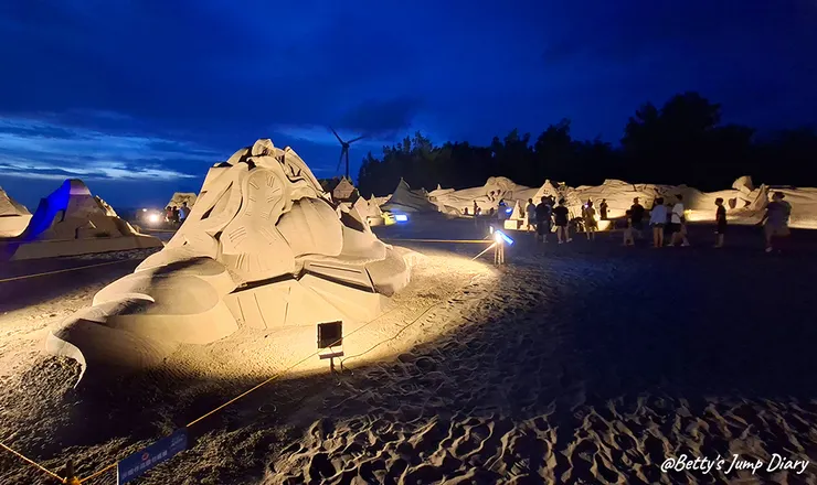 ▲2025苗栗「通霄沙雕藝術節」逍遙沙城/圖片來源：Betty's Jump Diary