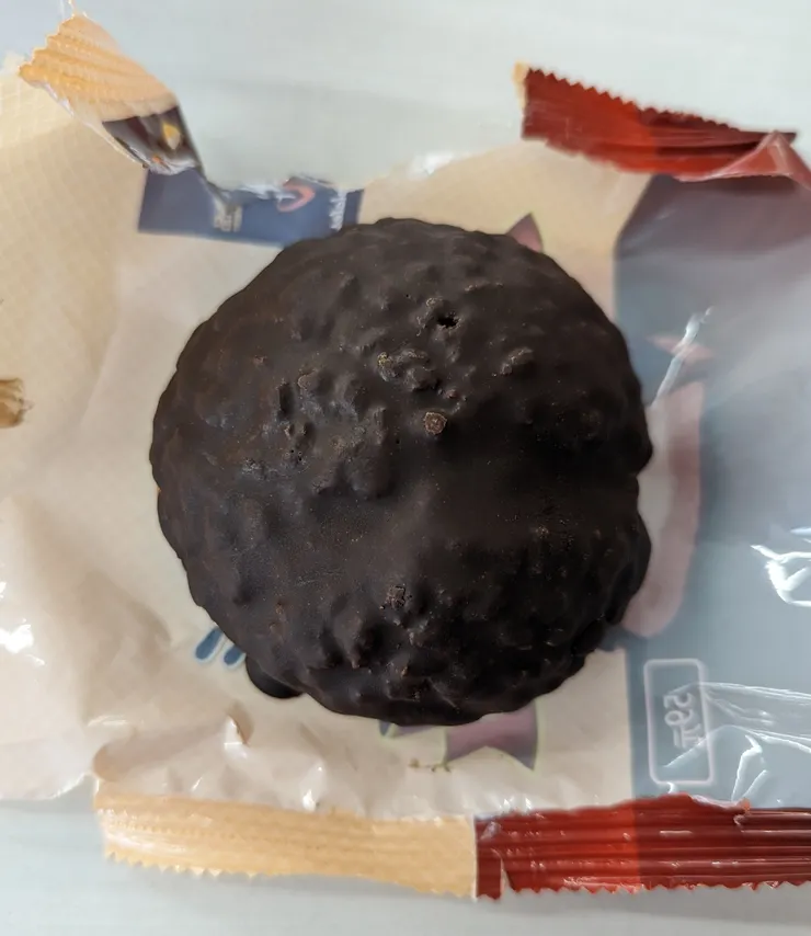 新貴派風味雙餡泡芙（花生巧克力風味）