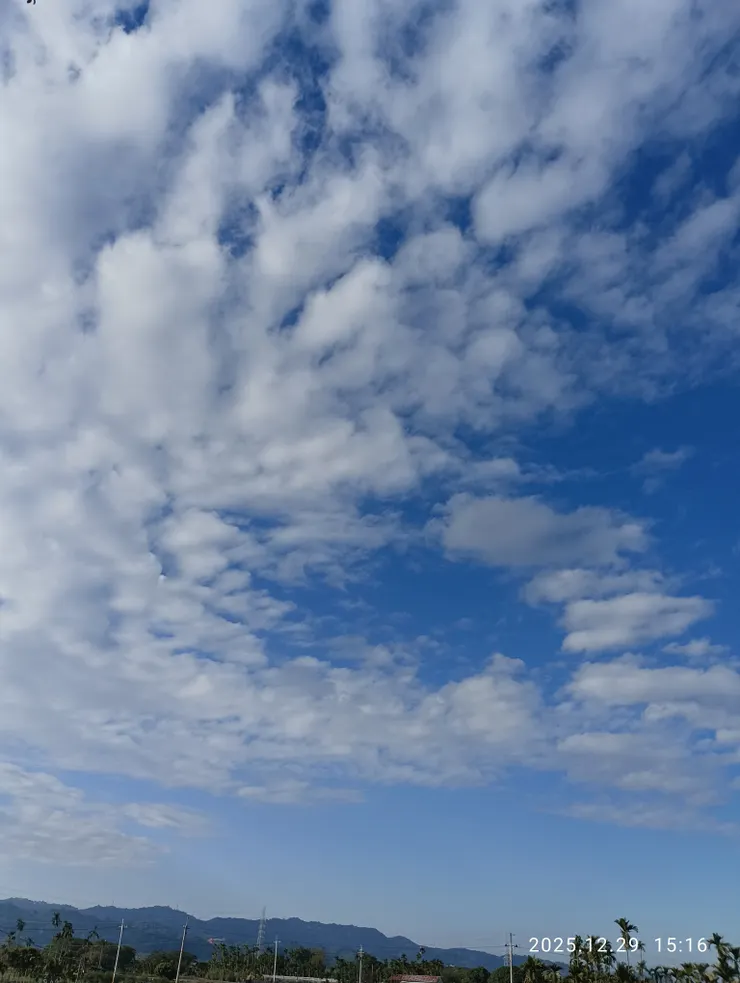 寂莫一聲流雲散