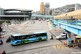 客運站拆除後忠一路也因此打通
