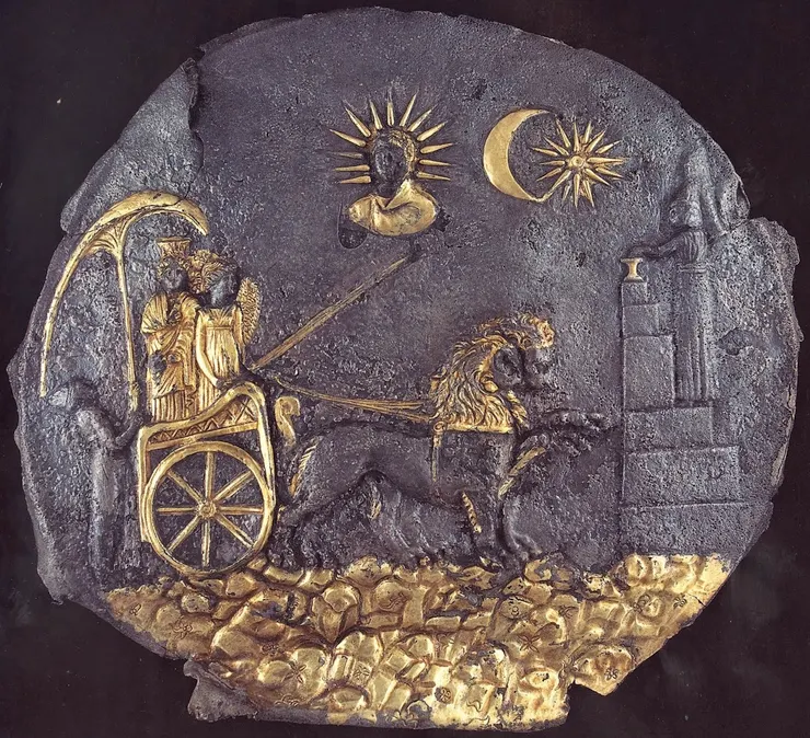 阿富汗艾哈努姆（Ai-Khanoum）遺址出土之巴克特里亞金銀裝飾盤（約西元前 3 世紀）。