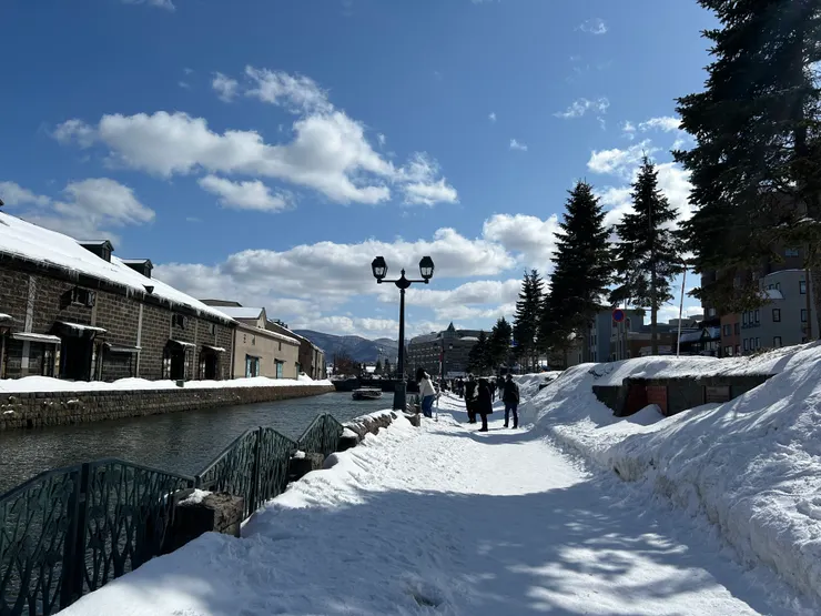 小樽運河邊的雪景