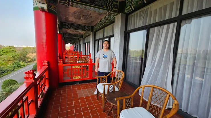 高雄圓山大飯店的湖景客房簡直媲美台北圓山大飯店的天際客房!