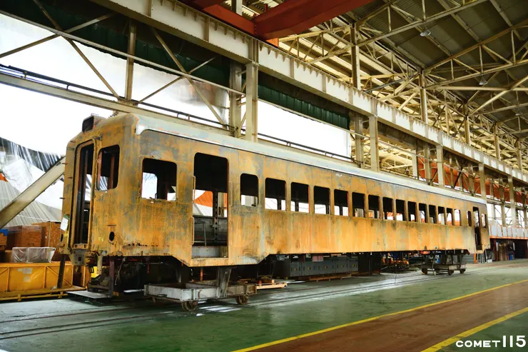 在台灣車輛廠區修復中的DR2203號車體