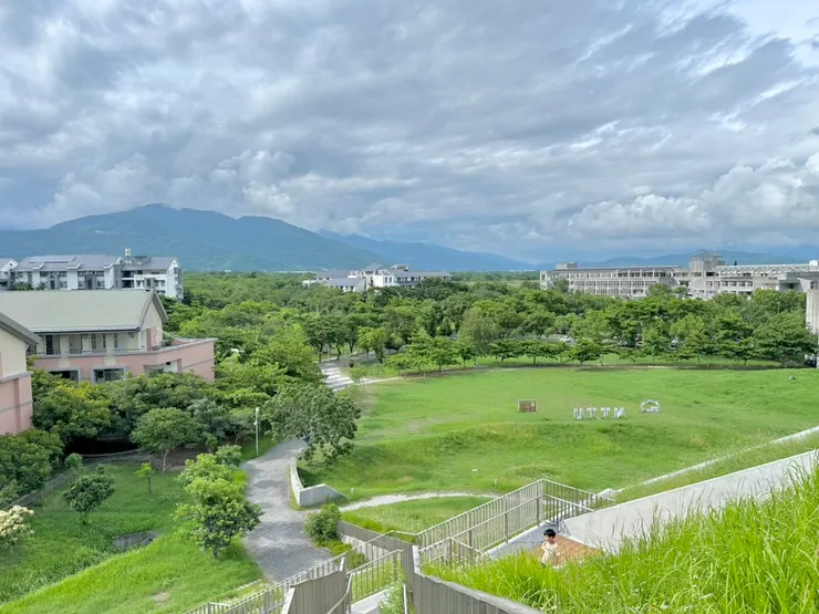 雲有點多，不然附近的山脈也可以看得一清二楚