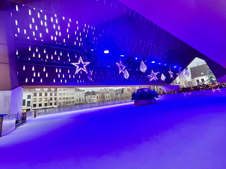 2025/12，這是城市涼亭的聖誕節限定變身