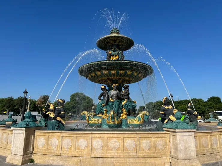 海洋噴泉（La Fontaine des Mers/The Fountain of the Seas）