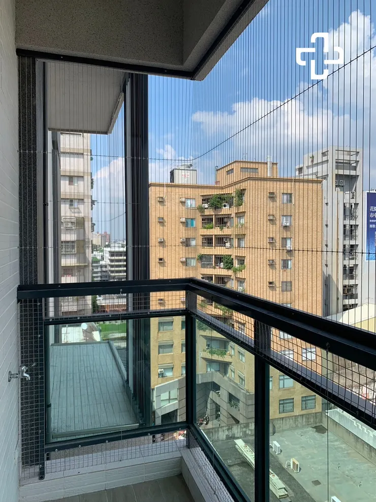 隱形鐵窗+方格網