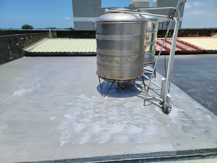 台南防水油漆推薦【胖匠工程行】屋頂做好防水,再也不擔心雨天滴