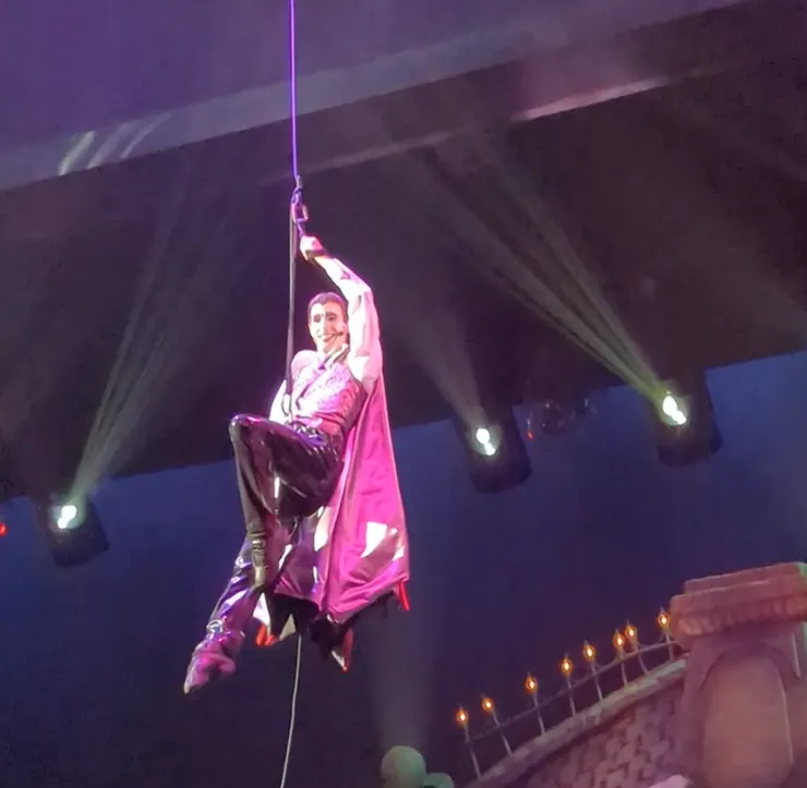 從天而降的德古拉