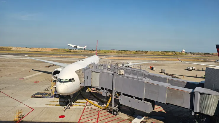 這是土耳其航空的波音B777-300ER型客機!