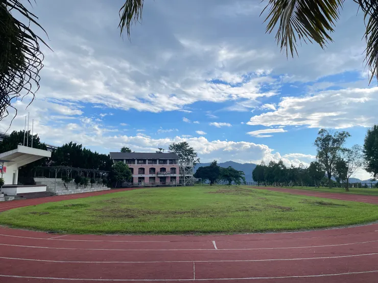 美麗的校園-鹿谷國中