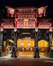 莊嚴隆重的牌樓（圖片截圖於網路）